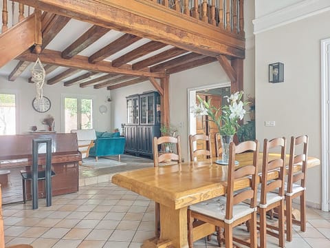 Maison familiale House in Suresnes