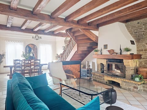 Maison familiale House in Suresnes