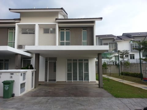 Property building, Other