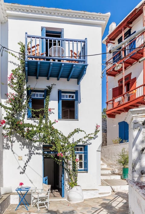 Property building, Balcony/Terrace