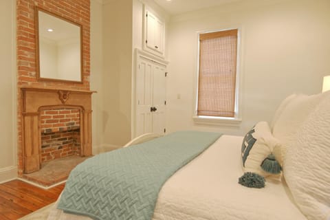 Katie's Cottage in Natchez, Charming Historic Home House in Natchez