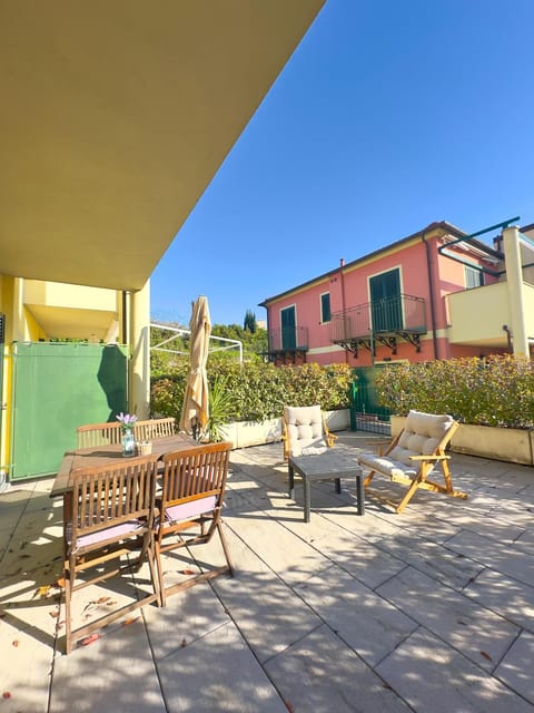 Day, Balcony/Terrace