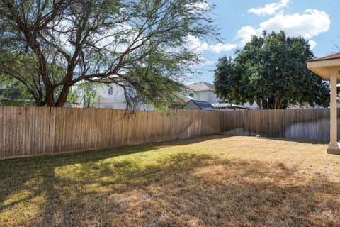 Texas Star - A Birdy Vacation Rental House in Schertz