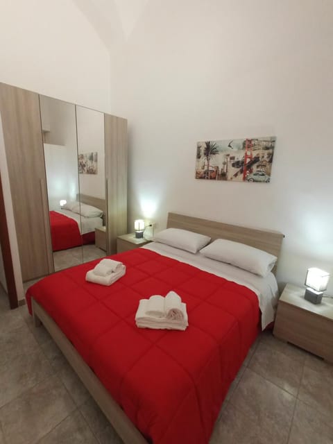 Bed, Photo of the whole room, Bedroom, towels, wardrobe