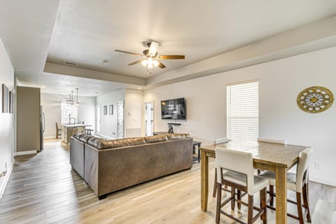 Outdoor Bar and Fire Pit Navarre Getaway! House in Alabama