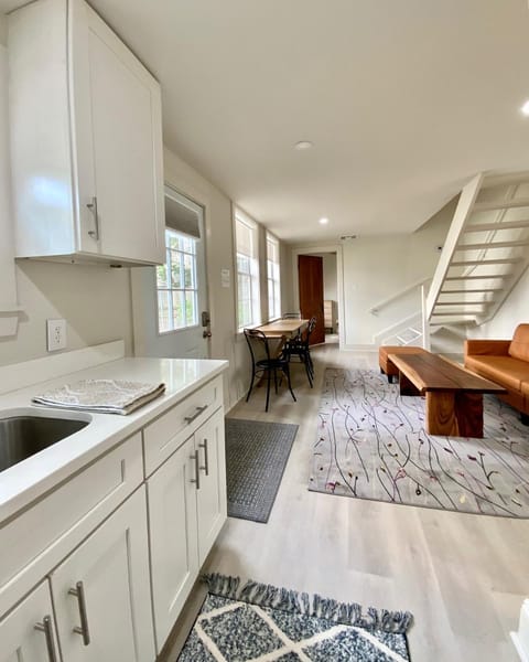 Historic Garden District! Apartment in Garden District