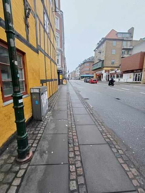 Bright Apartment near Harbor and pedestrian street Apartment in Aalborg