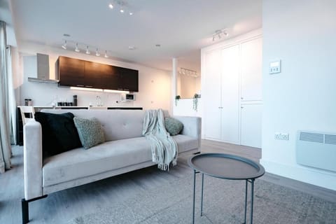 Kitchen or kitchenette, Seating area