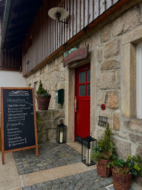 Property building, Facade/entrance, Day
