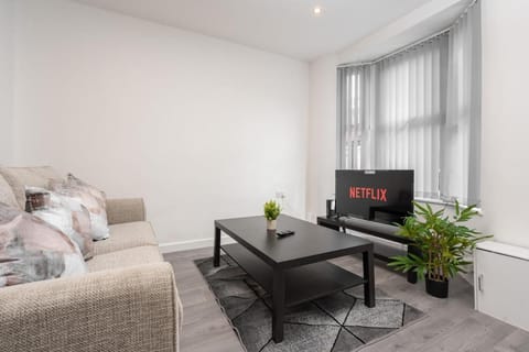 Beautiful House - Free Parking - 5 mins to centre House in Liverpool