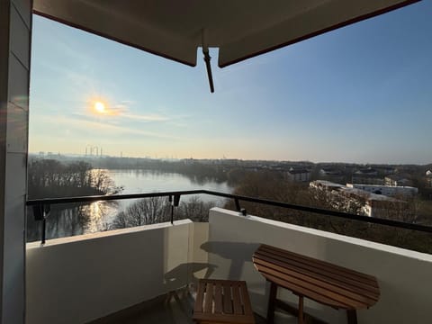 Property building, View (from property/room), Balcony/Terrace, Lake view