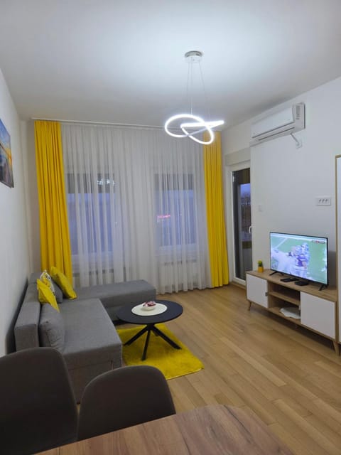 NS Apartman FREE PARKING Apartment in Novi Sad