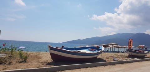 Smaragda Suite Vrasna Beach Apartment in Decentralized Administration of Macedonia and Thrace