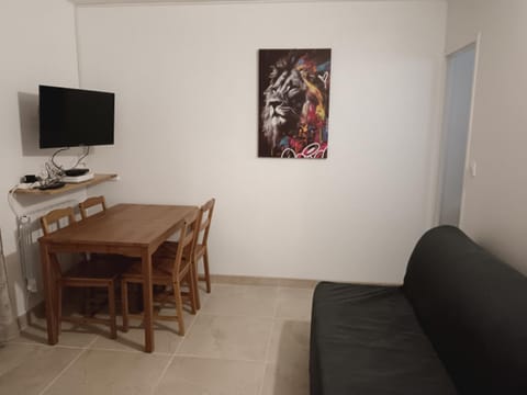 Séduisant studio confortable Apartment in Orléans