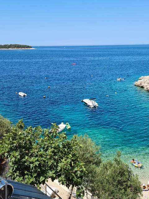 Oasis Premium Twin Apartment in Šibenik-Knin County, Croatia