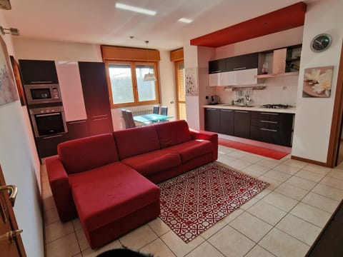 Kitchen or kitchenette, Living room