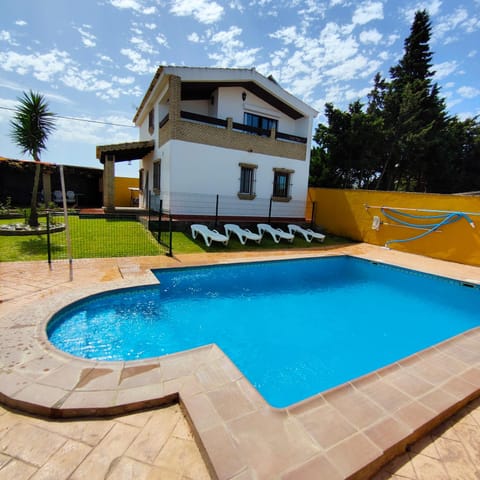Patio, Garden, Balcony/Terrace, Pool view, Swimming pool, Swimming pool, sunbed