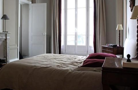 Champs-Elysées & George V Apartment hotel in Paris