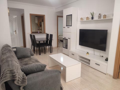 TV and multimedia, Living room, Dining area