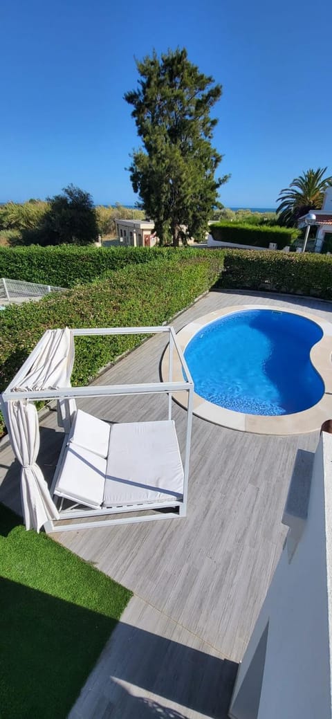 Day, Pool view, Sea view, Sea view, Swimming pool, sunbed