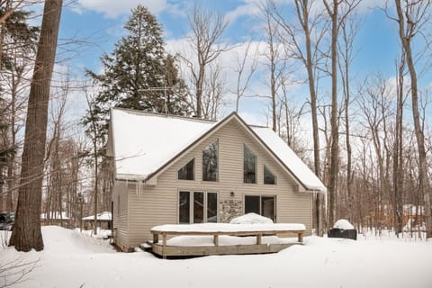 Up North Chalet Ac Bbq Bikes Chalet in Sleeping Bear Dunes