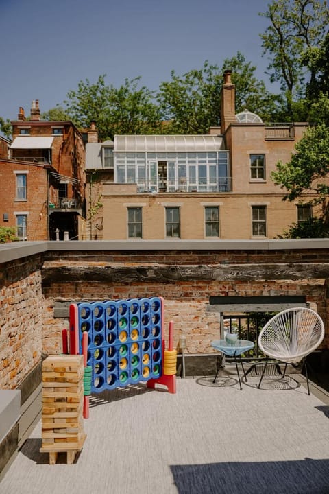 Stunning 4BR Townhome Rooftop City Views House in Over The Rhine