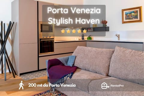 Kitchen or kitchenette, Living room, Seating area