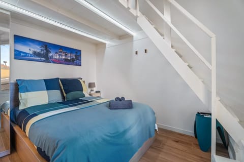 Property building, Photo of the whole room, Bedroom