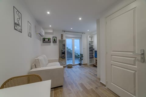 Pasteur Collection - Cosy & Charmant 2pers Apartment in Villeurbanne