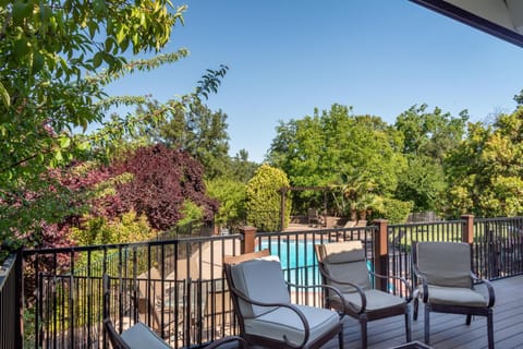 Merry Hill House in Paso Robles