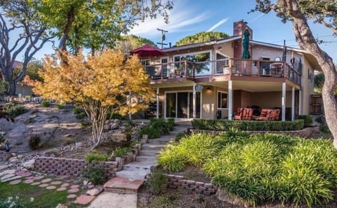 Hilltop West House in Paso Robles