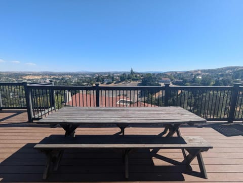 Highland Park Panorama House in Paso Robles