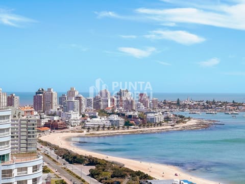 City view, Sea view