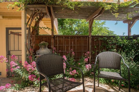 Vintage Paso House in Paso Robles