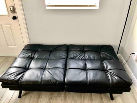 Cozy City Home 15 Min Away From MCO Apartment in Azalea Park