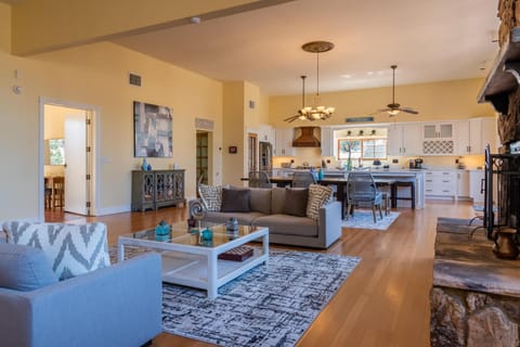 Union Road Schoolhouse House in Paso Robles