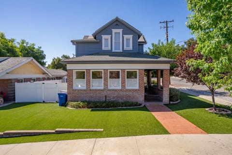 Blue Chestnut House in Paso Robles