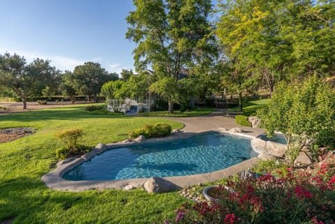Oaks and Roses Ranch House in Paso Robles