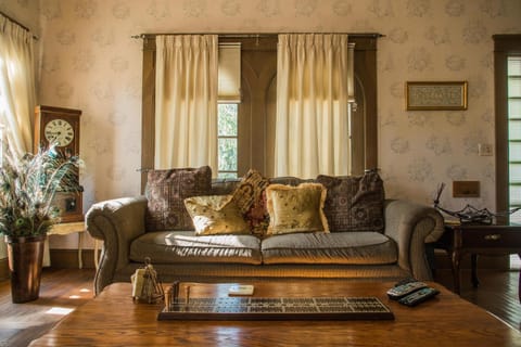 Jany Home Downtown House in Paso Robles