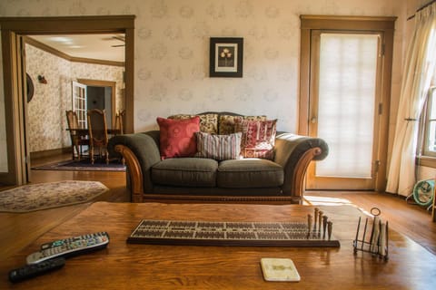 Jany Home Downtown House in Paso Robles