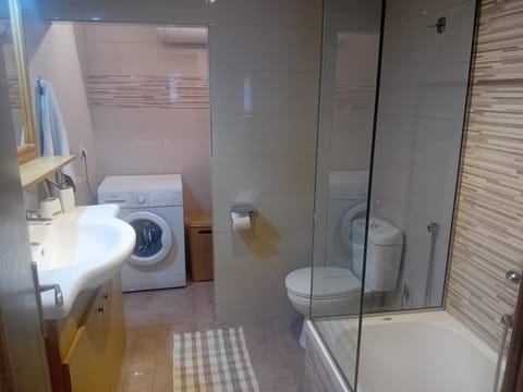 Kate's Apartment in İzmir Province