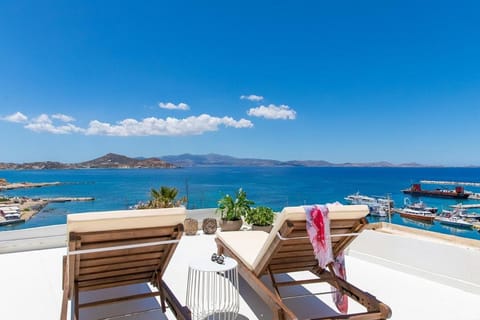 Dream House in the Venetian Castle House in Naxos