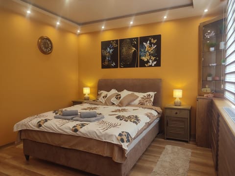 Bed, Bedroom