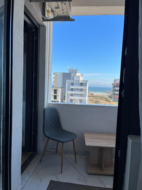 Property building, Natural landscape, Balcony/Terrace, Sea view