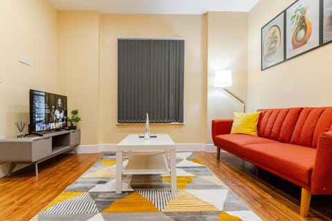 TV and multimedia, Living room, Seating area