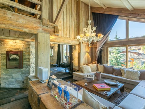 Chalet grand luxe avec piscine, sauna, hammam et bar - Accueille 12 personnes - FR-1-694-319 Chalet in Val dIsere