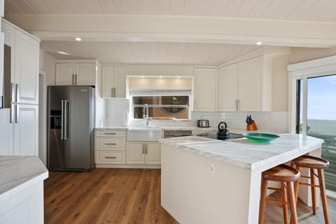 Oceanfront Paradise on Neptune House in Leucadia