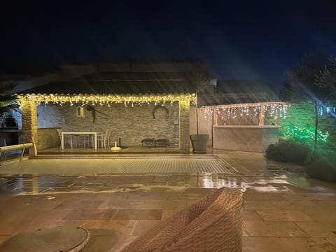 Patio, Swimming pool