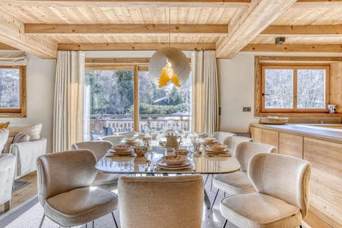 Chalet Alpina Chalet in Megève