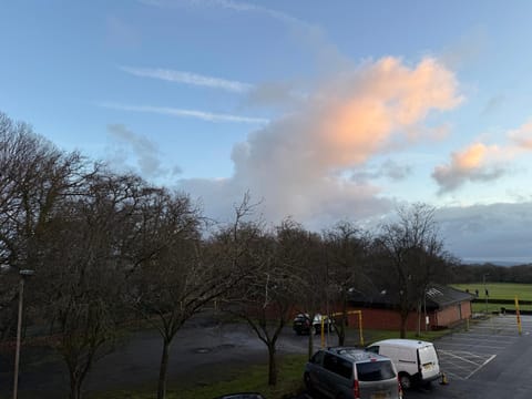 Day, Neighbourhood, Natural landscape, Parking